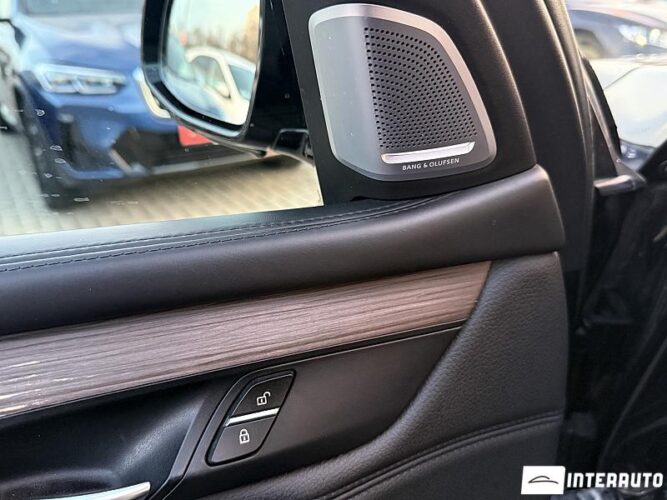 BMW X5 M5.0D 50 interauto-car