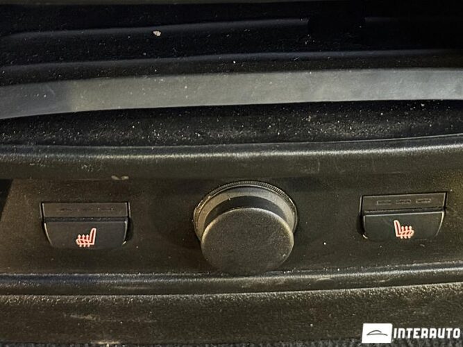 BMW X5 M5.0D 46 interauto-car