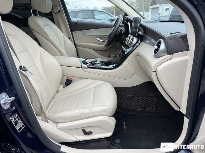Mercedes GLC 220d 51 interauto-car