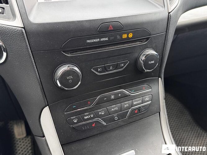 Ford S-Max 42 interauto-car