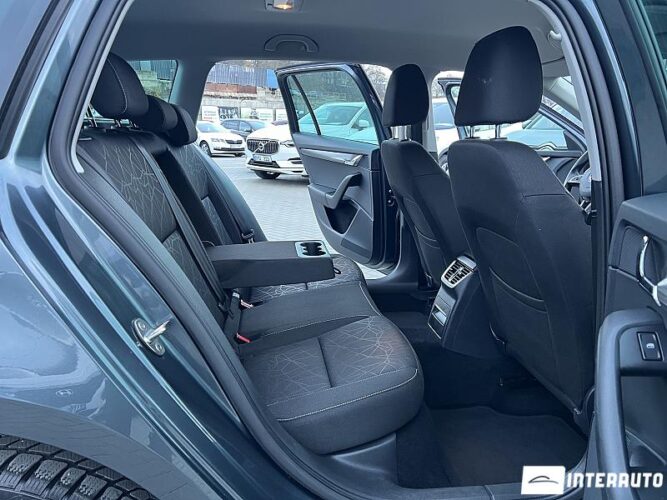 Skoda Octavia 42 interauto-car