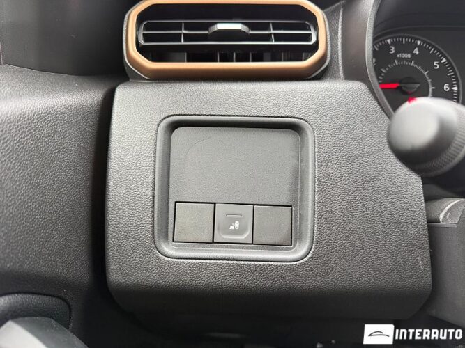 Dacia Duster 43 interauto-car