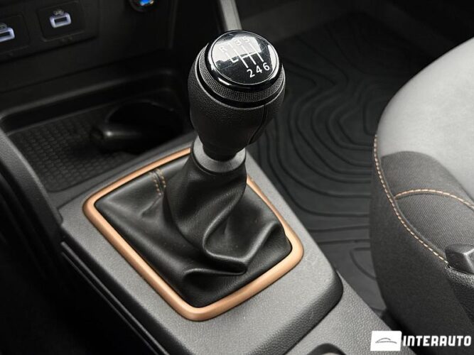 Dacia Duster 40 interauto-car