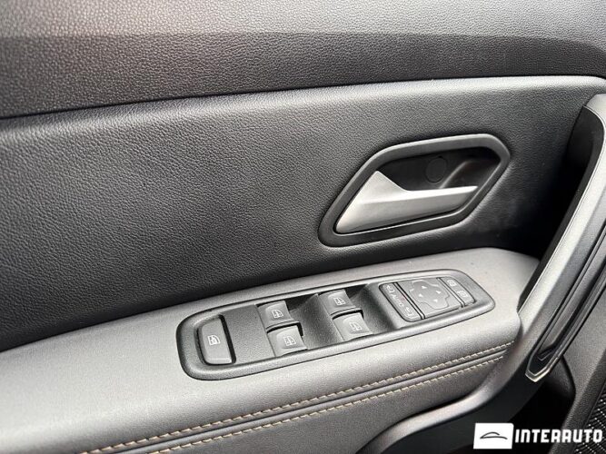 Dacia Duster 42 interauto-car