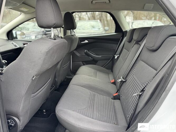 Ford Focus 45 interauto-car