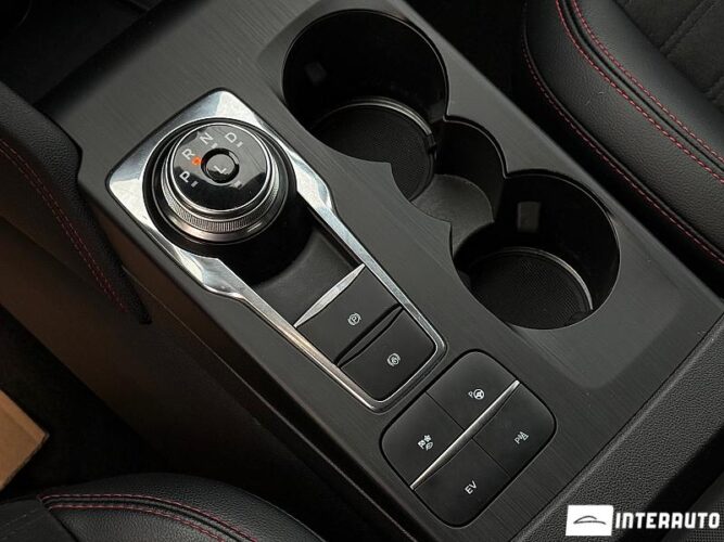 Ford Kuga 50 interauto-car