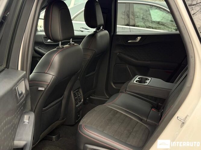 Ford Kuga 52 interauto-car