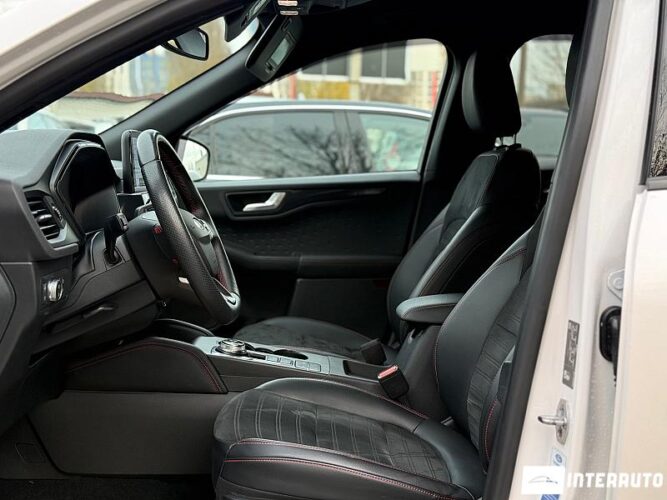 Ford Kuga 44 interauto-car