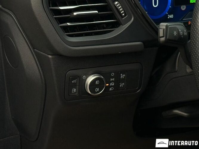 Ford Kuga 45 interauto-car