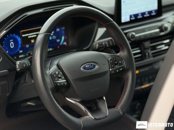 Ford Kuga 46 interauto-car