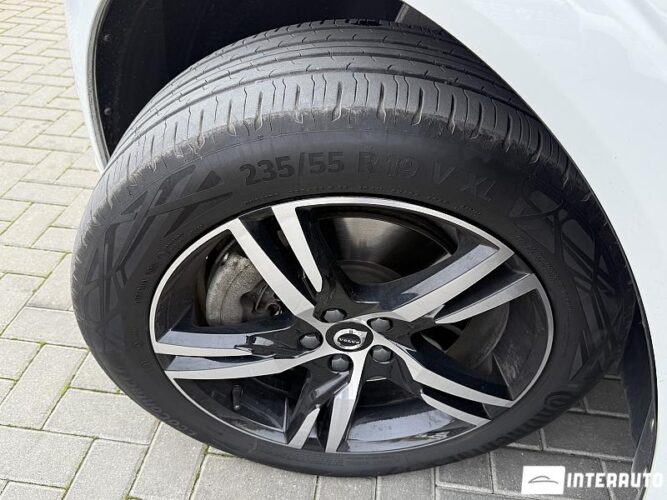 Volvo XC 60 48 interauto-car