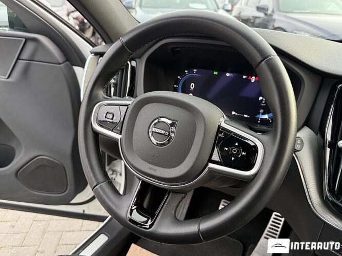 Volvo XC 60 40 interauto-car