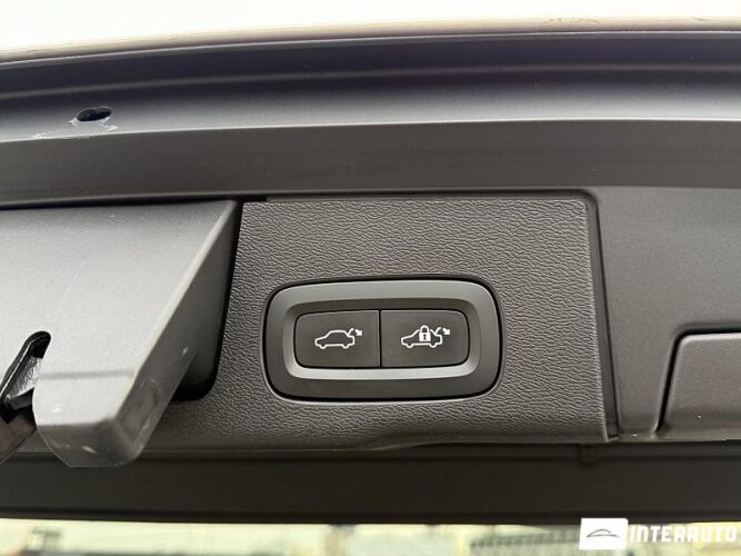 Volvo XC 60 54 interauto-car