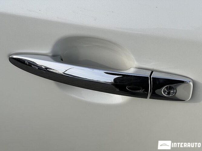 Nissan Leaf 46 interauto-car