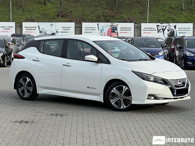 Nissan Leaf 31 interauto-car