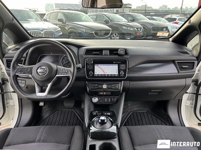 Nissan Leaf 36 interauto-car