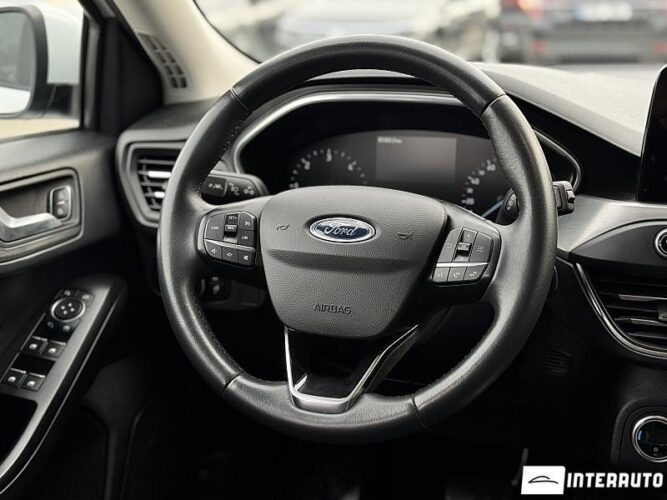 Ford Focus 42 interauto-car