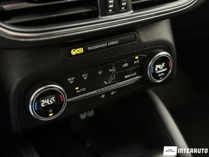 Ford Focus 46 interauto-car