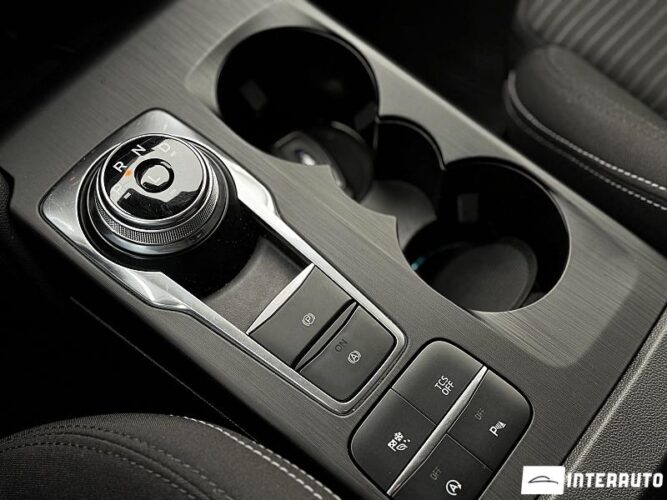 Ford Focus 47 interauto-car