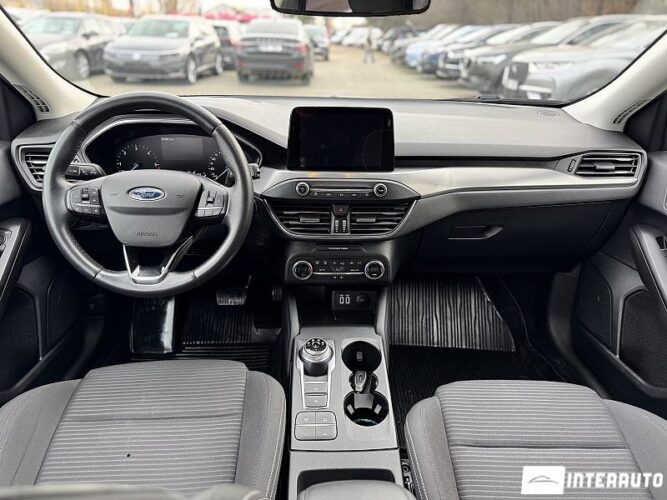 Ford Focus 48 interauto-car