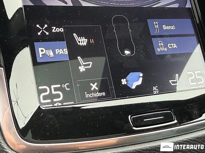 Volvo XC 90 44 interauto-car