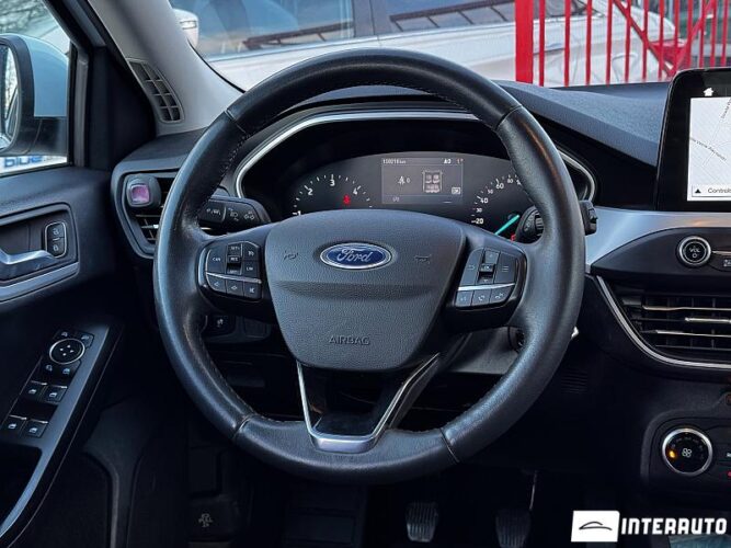 Ford Focus 40 interauto-car