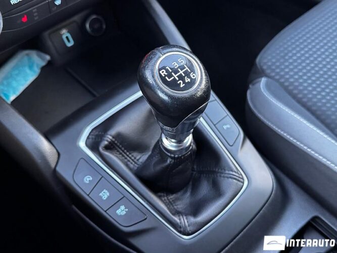 Ford Focus 43 interauto-car