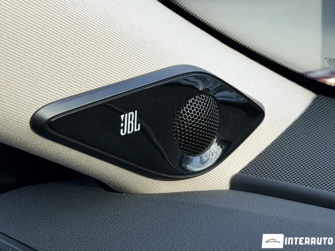 Toyota Avalon 43 interauto-car