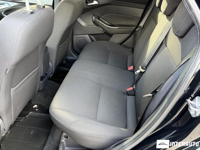 Ford Focus 46 interauto-car