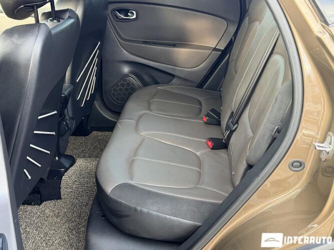 Renault Captur 47 interauto-car
