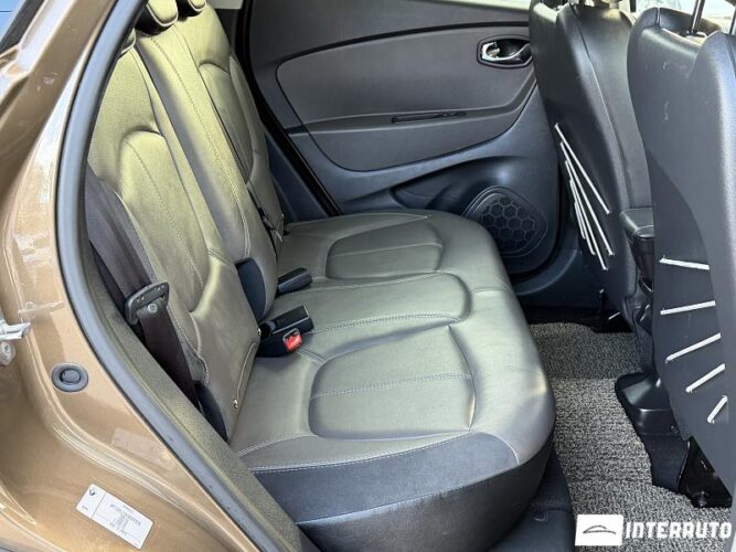 Renault Captur 46 interauto-car