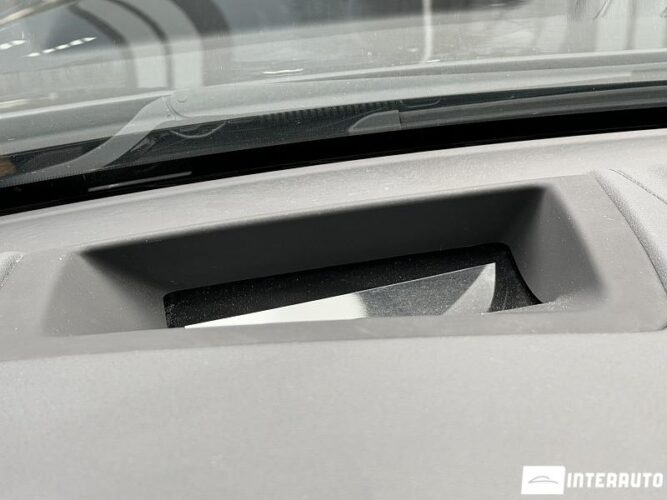 BMW X6 3.5i 47 interauto-car