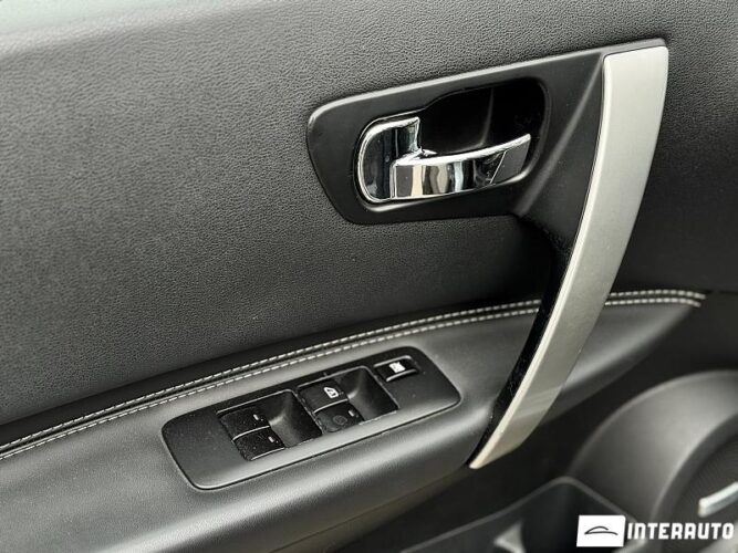 Nissan Qashqai+2 39 interauto-car