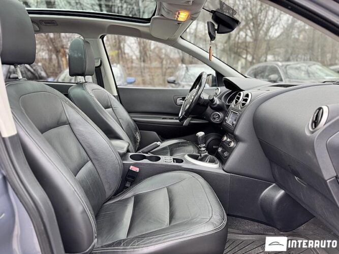 Nissan Qashqai+2 53 interauto-car