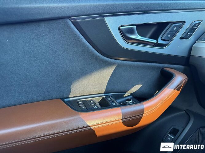 Audi Q7 E-Tron 46 interauto-car