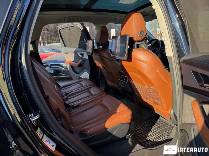 Audi Q7 E-Tron 50 interauto-car