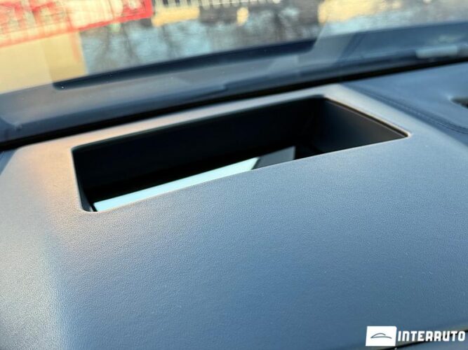 Audi Q7 E-Tron 45 interauto-car