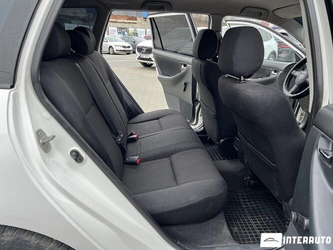 Toyota Corolla 40 interauto-car