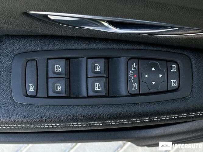 Renault Scenic 48 interauto-car