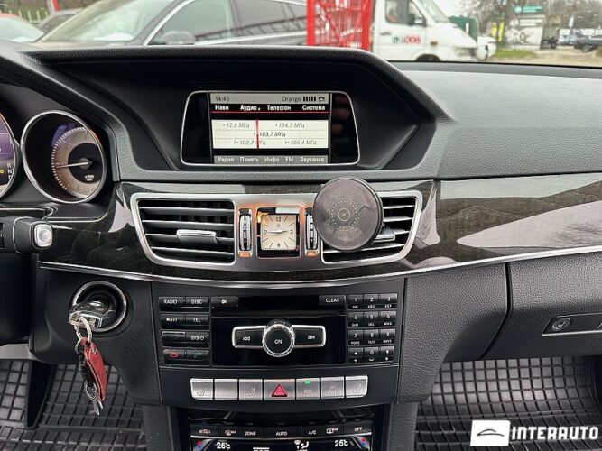 Mercedes E 220 37 interauto-car