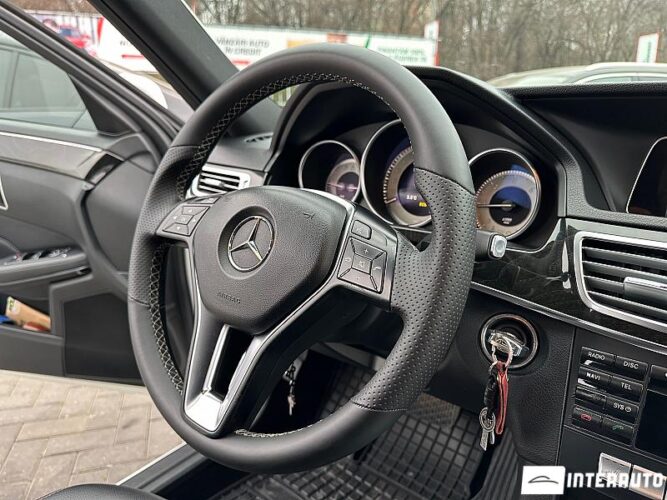 Mercedes E 220 35 interauto-car