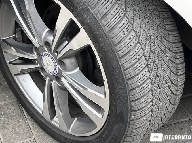 Mercedes E 220 43 interauto-car