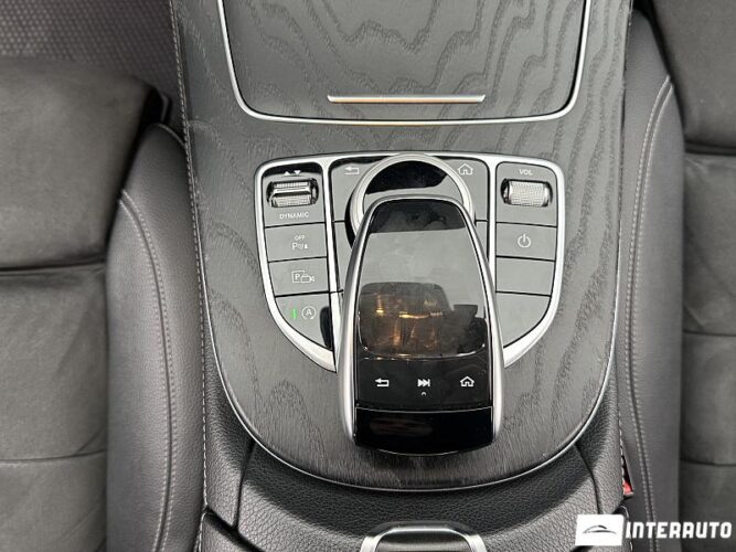 Mercedes E 220 45 interauto-car