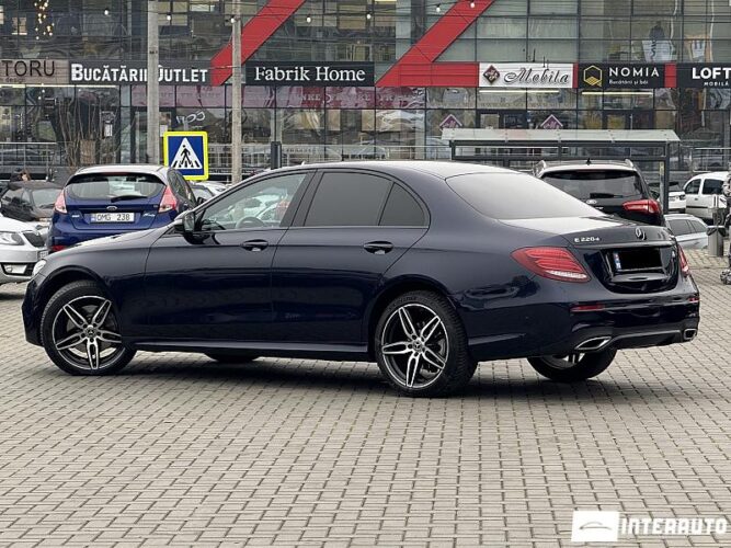 Mercedes E 220 37 interauto-car
