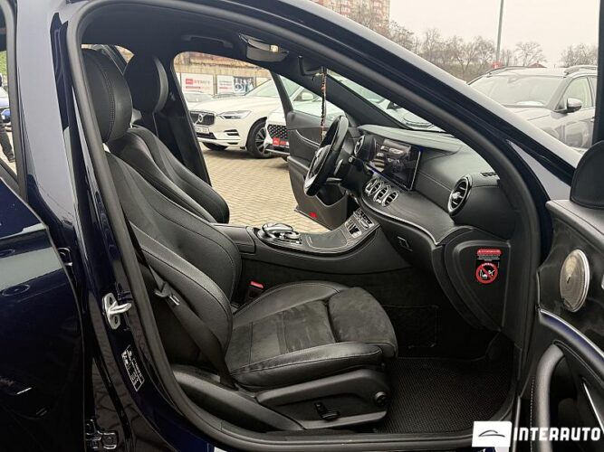Mercedes E 220 48 interauto-car