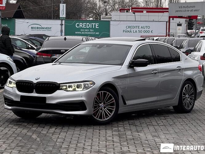 BMW 530e 33 interauto-car