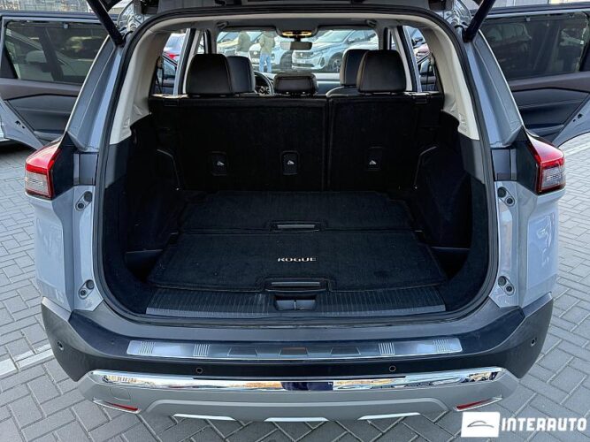 Nissan Rogue 63 interauto-car