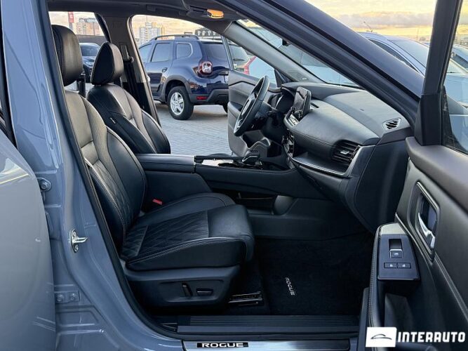 Nissan Rogue 53 interauto-car