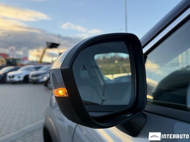 Nissan Rogue 55 interauto-car