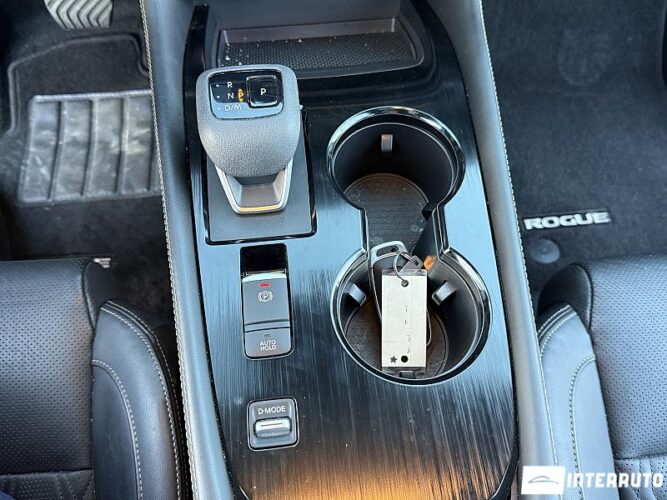 Nissan Rogue 49 interauto-car